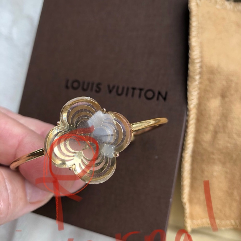 Louis Vuitton La Folie resin cuff - Picture 4 of 7